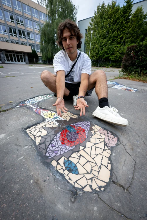 Tânărul a declarat că acest proiect este un experiment social (Foto: Profimedia)