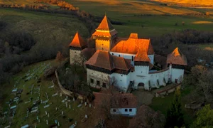Biserica fortificată din Viscri (foto: Ionuț Macri / Institutul Cultural Român)