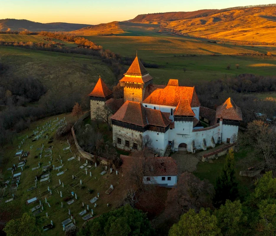Biserica fortificată din Viscri (foto: Ionuț Macri / Institutul Cultural Român)