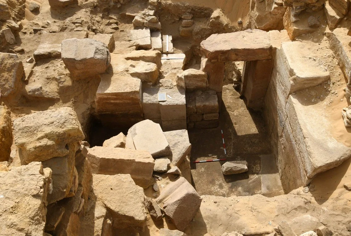 Rămășițele unui templu vechi de 4.500 de ani, descoperite în Valea Nilului (© Facebook / Ministry of Tourism and Antiquities)