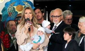 Celine Dion, alături de Rene Angelil şi cei trei copii ai lor, Rene Charles şi gemenii Eddy şi Nelson jpeg