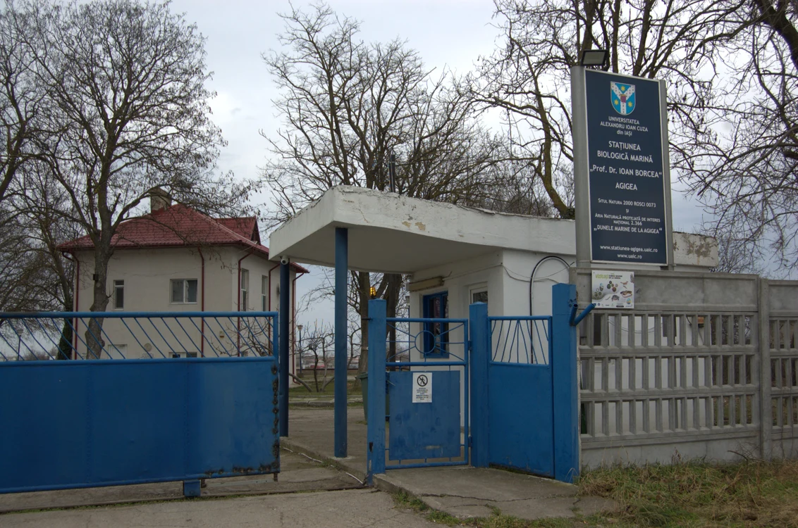 Poarta de intrare în stațiune