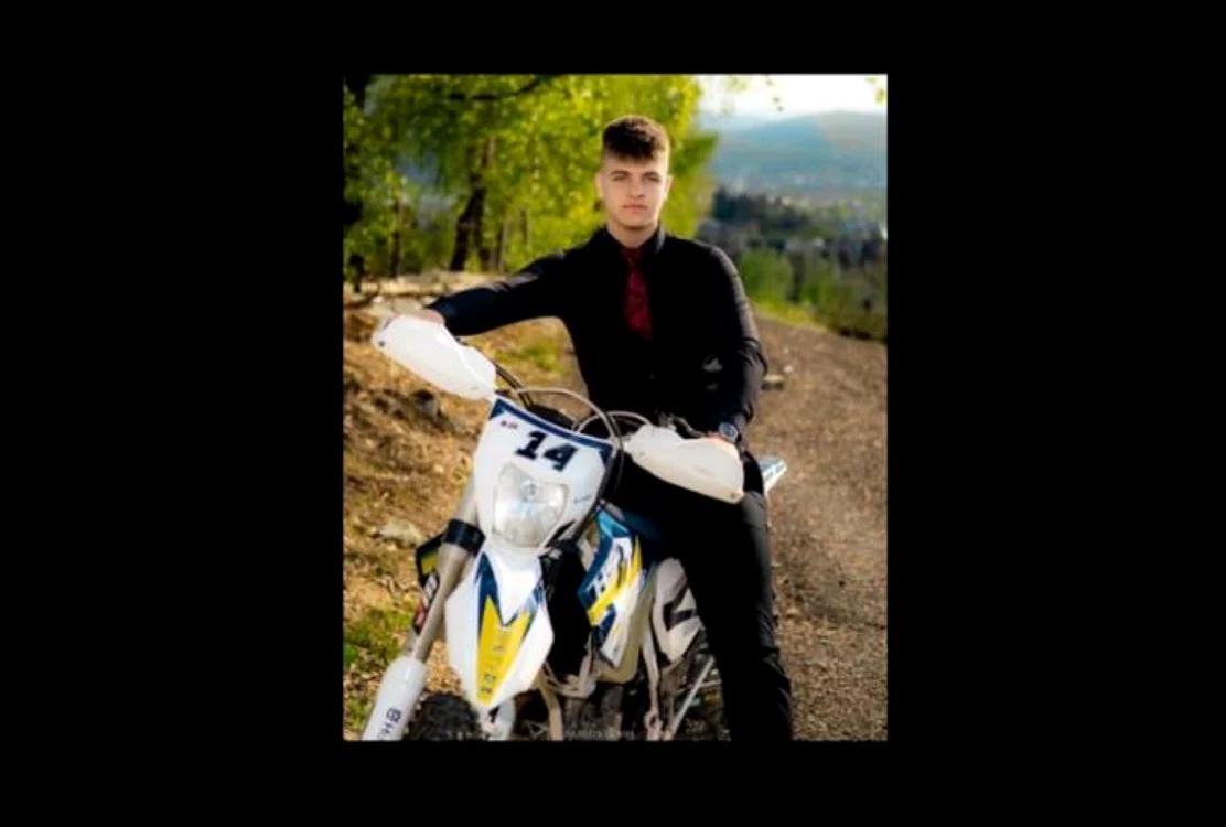 Alex împlinise 19 ani luna trecută. FOTO: Facebook