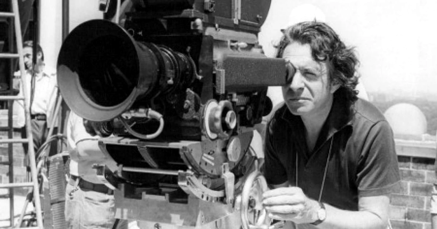 Arthur Hiller (1923-2016)                                                                       Sursă foto: travsd.wordpress.com