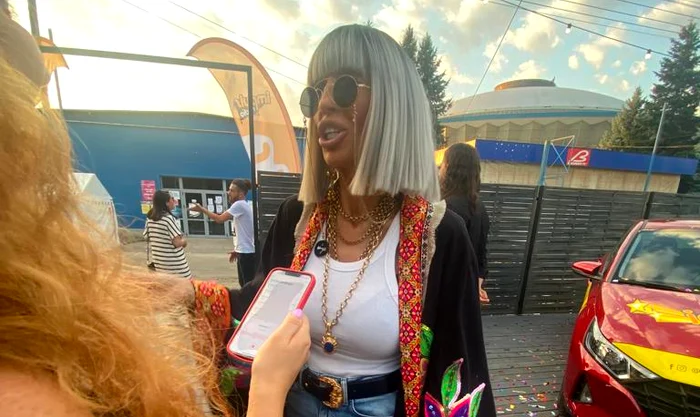 Raluca Bădulescu, apariție de senzație la petrecerea Kanal D