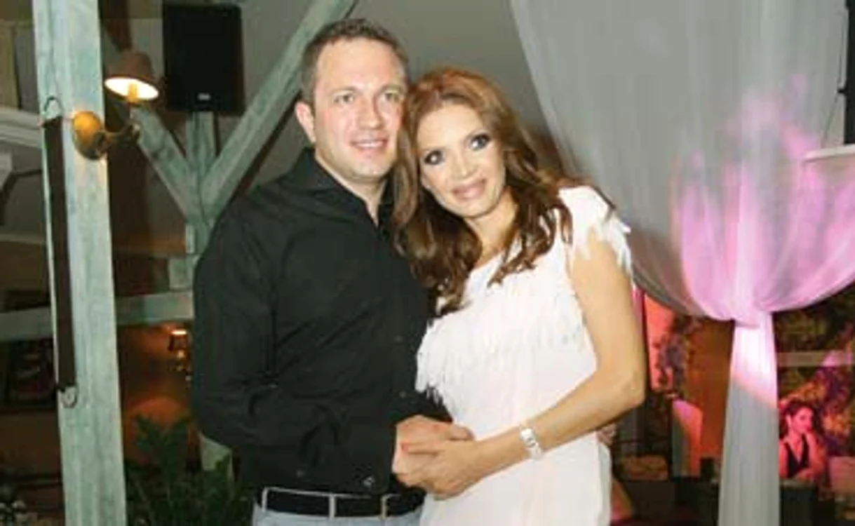 
    Cristina și Alin au divorţat în această vară  
