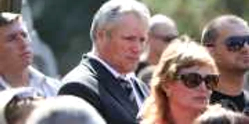 Foto de Eduard Bâzgu. Generalul Nicolae Alexei și-a luat rămas bun de la ginerele său