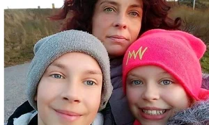 camelia smicala copii 696x392 jpeg