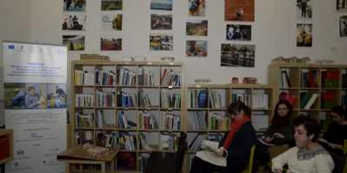  Adina Milan (în dreapta imaginii)