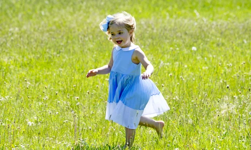 Madeleine und Familie zu Besuch in Gotland jpeg