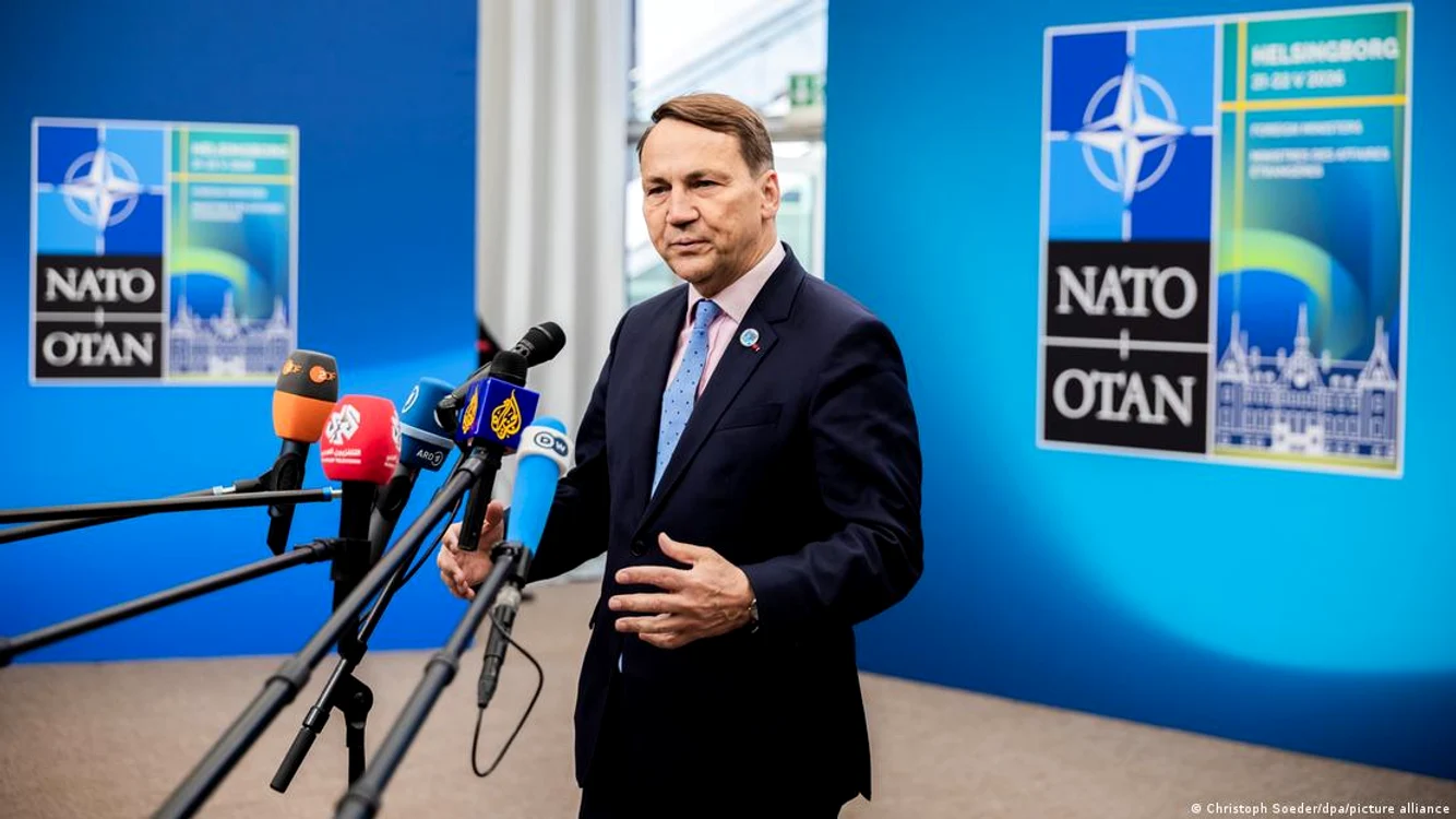Radoslaw Sikorski, ministrul de Externe al Poloniei, crede că ”totul e bine când se termină cu bine”