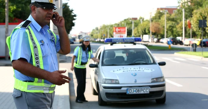 Poliţiştii locali au acordat sute de amenzi în doar o săptămână