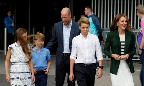 Kate Middleton și Prinții William George Charlotte și Louis GettyImages 2287867887 jpg
