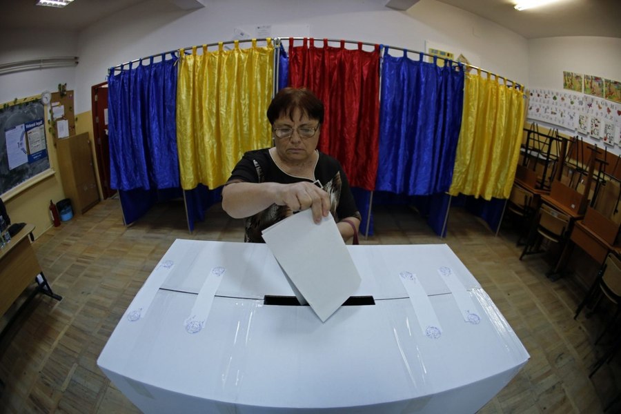 Bugetarii din primării contraatacă: încep paralizarea activității din instituții
