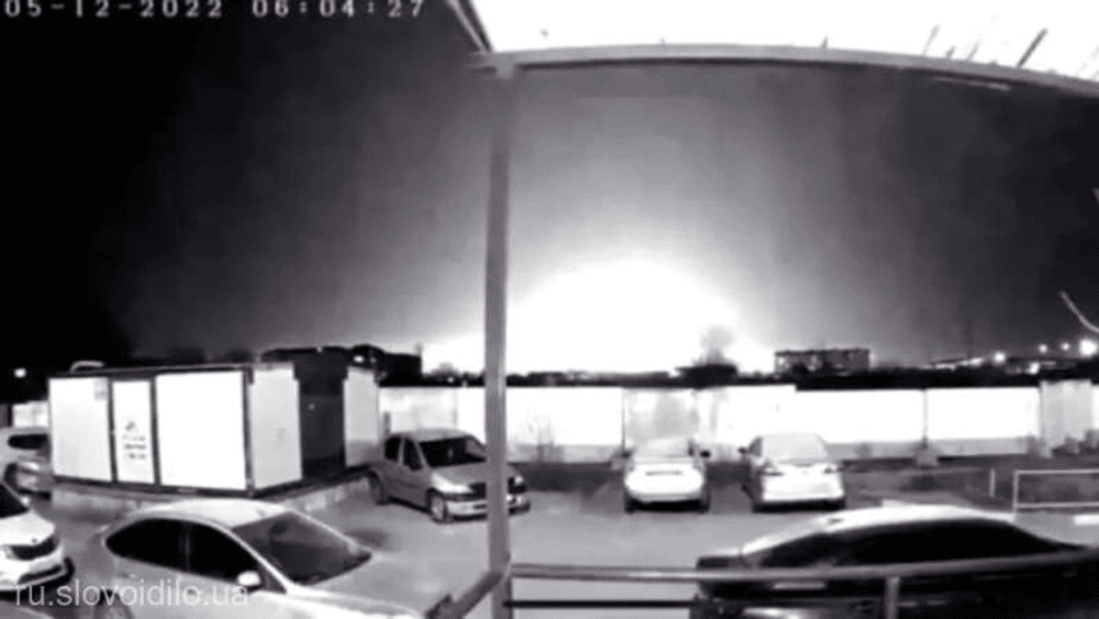 Explozii puternice la un aerodrom rusesc din regiunea Saratov. Reacția guvernatorului regiunii