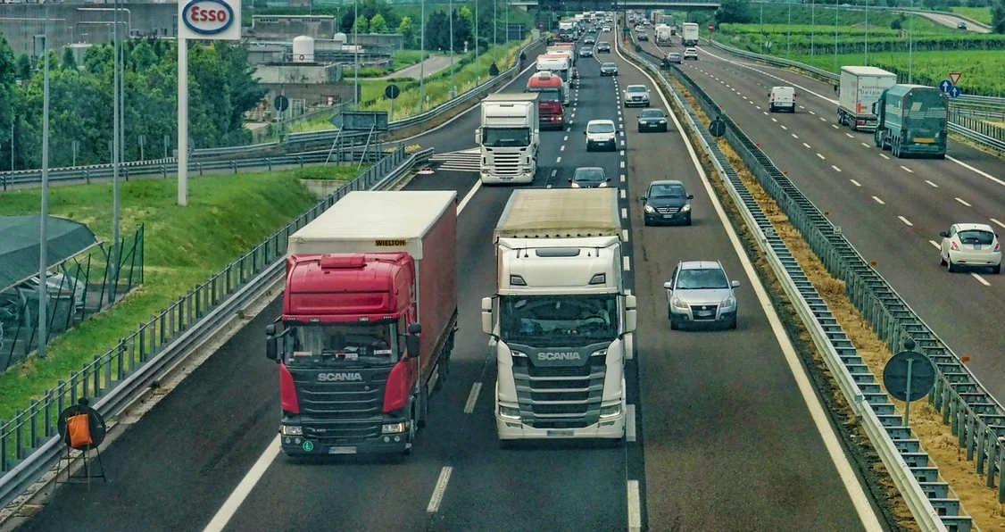 O familie în care ambii soți sunt șoferi de TIR câștigă 80.000 de euro anual FOTO Pixabay