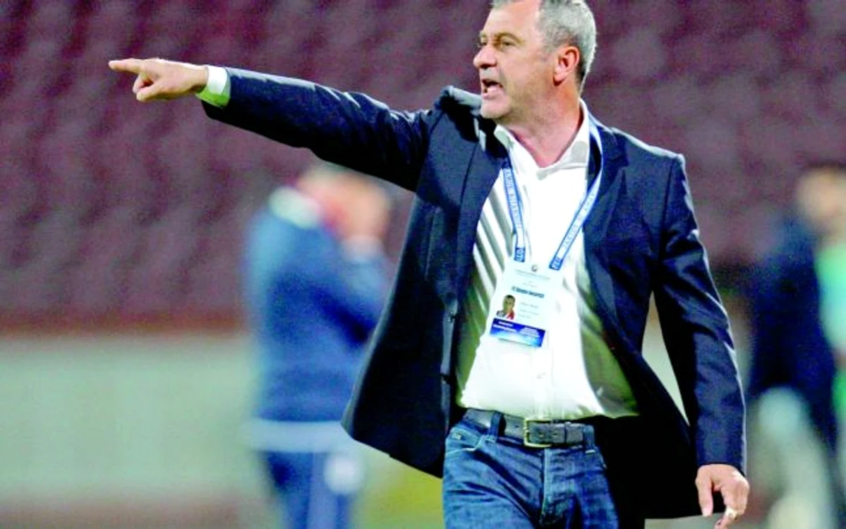 
    Mircea Rednic  