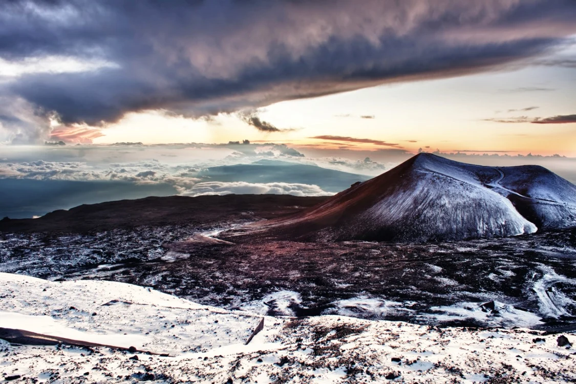 FOTO: Shutterstock - Vulcanul Mauna Kea, cel mai înalt munte din lume