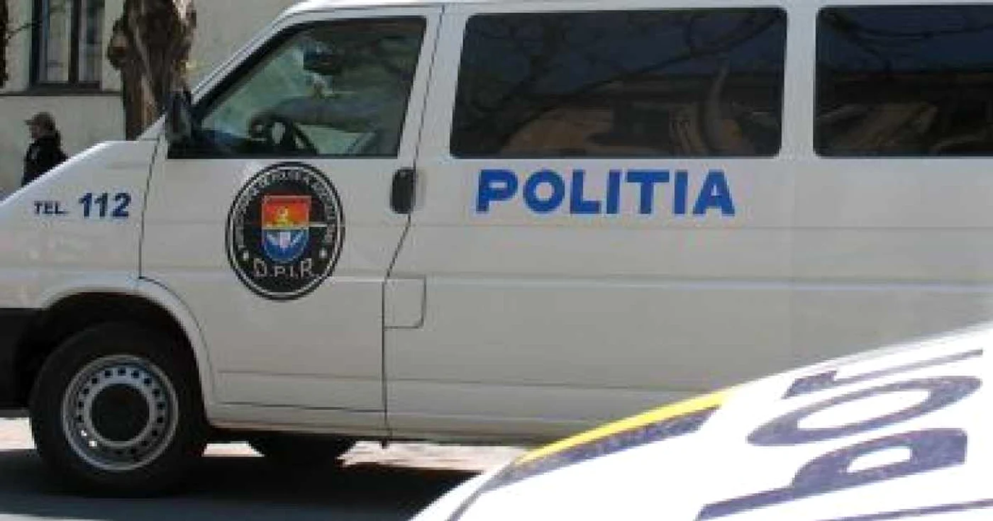 Timişoara: Poliţia a confiscat 17.000 de pachete de ţigări de la un contrabandist sârb