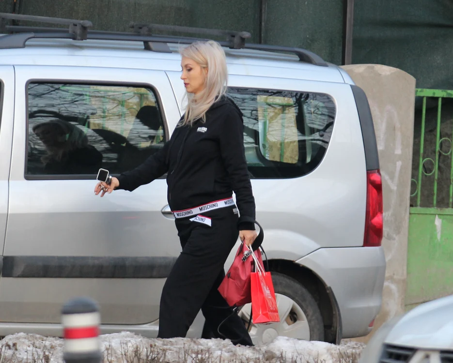Andreea Bălan a purtat ghetuțe cu toc la o ținută sportfoto: BLITZ