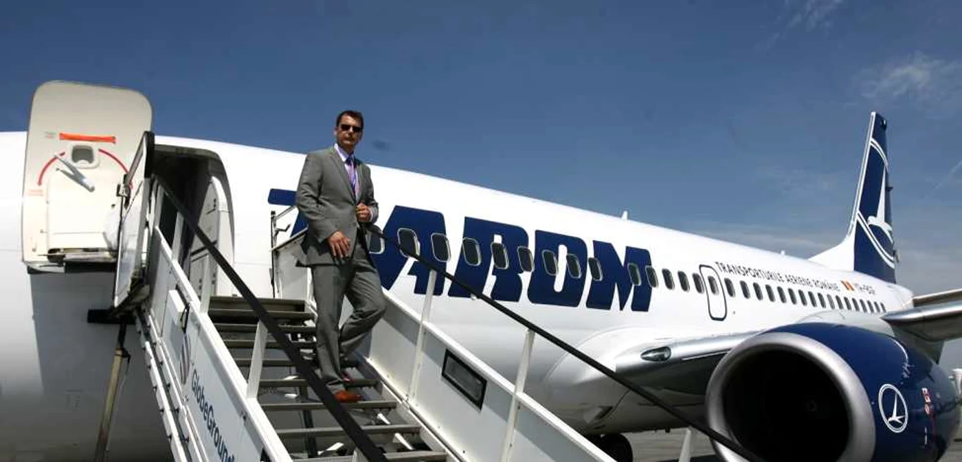 Tarom a lansat un anunţ de angajări pentru managementul companiei