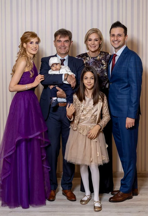 10 roxana ciuhulescu nasa de botez silviu bulugioiu 3 jpg jpeg