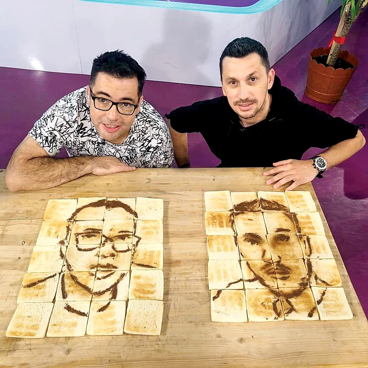 Răzvan Popescu și Flick sunt mândri de portretele lor dulci