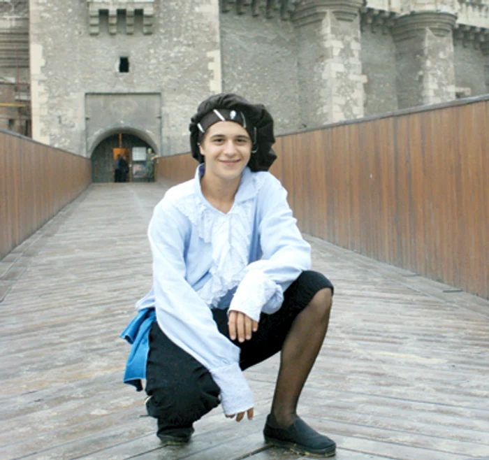 Hunedoara: PORTRET / Daniel Boldor dansează pe ritmuri medievale