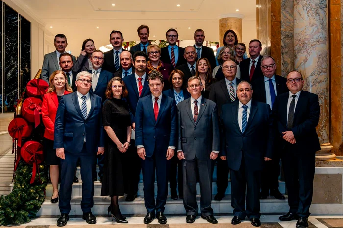 Nicuşor Dan, întâlnire cu ambasadorii UE FOTO: Facebook / Nicușor Dan