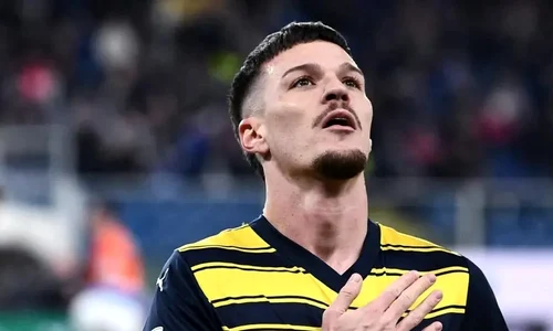 dennis man profimedia jpg