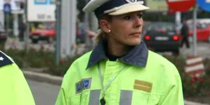 Poliţista Alina Mitrache l-a denunţat pe şoferul care i-a oferit şpagă