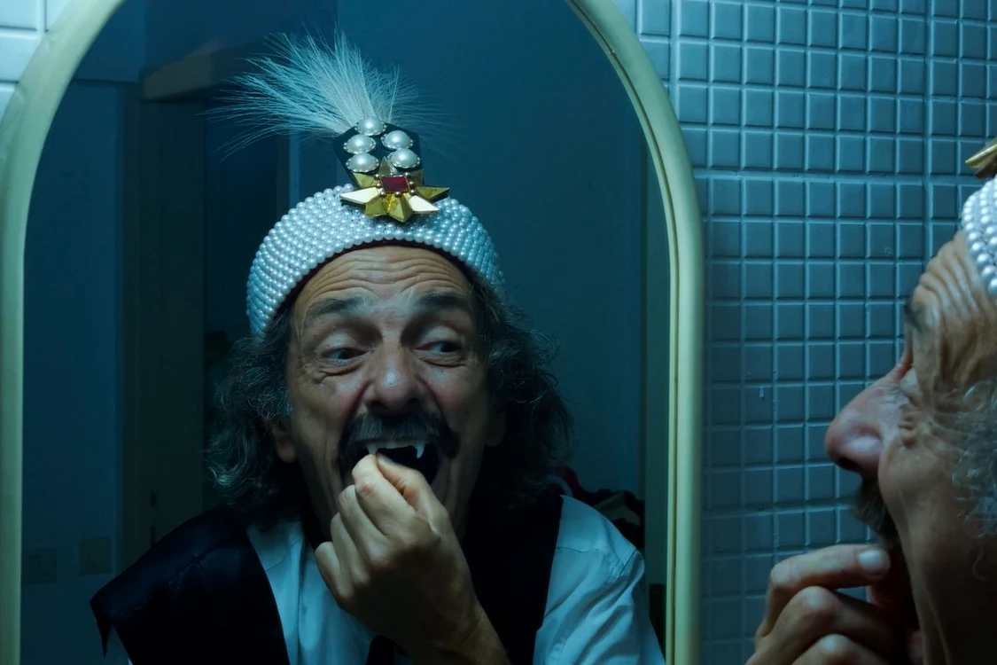 „Dracula“, reinterpretare satirică a mitului clasic, prezentată la Locarno. FOTO: Dracula
