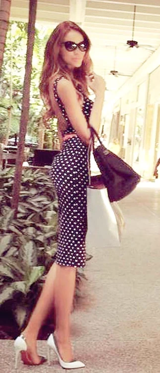 Bianca sparge bani la shopping și la terase de lux ( Foto: arhivă personală)