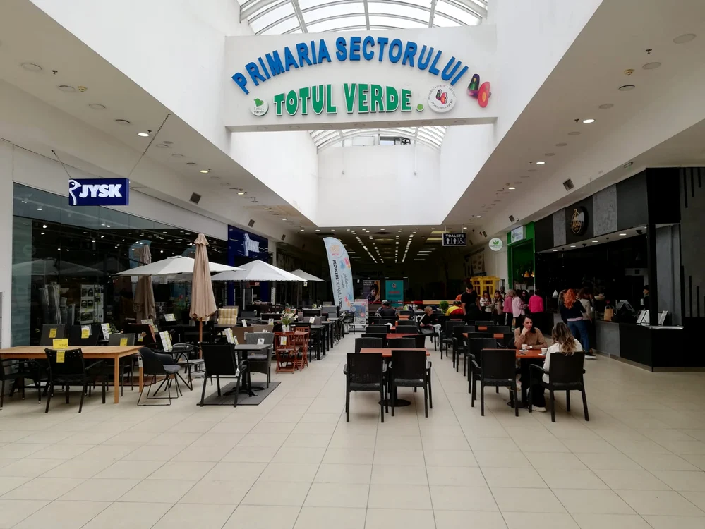 Primăria sectorului 4 a mutat mai multe servicii în Grand Arena