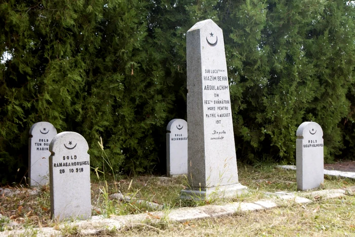 Eroi musulmani în Marele Război - stela funerară a lui Kiazim Abdulachim Sursa Cultul Eroilor Constanța