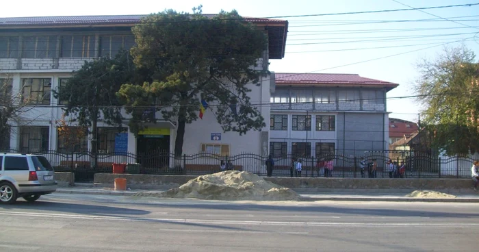 Şcoala Generala nr. 4