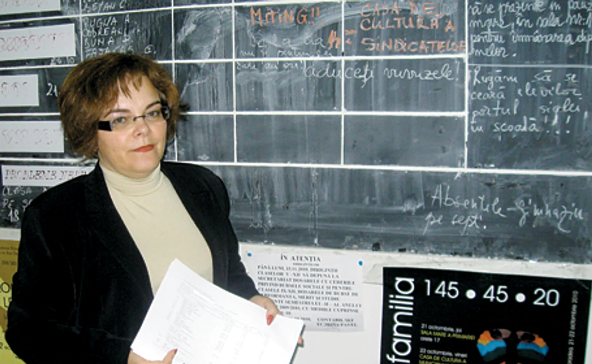 Diana Costin are 21 de ani de experienţă şi un salariu de mizerie