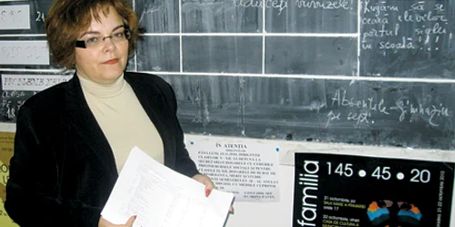 Diana Costin are 21 de ani de experienţă şi un salariu de mizerie