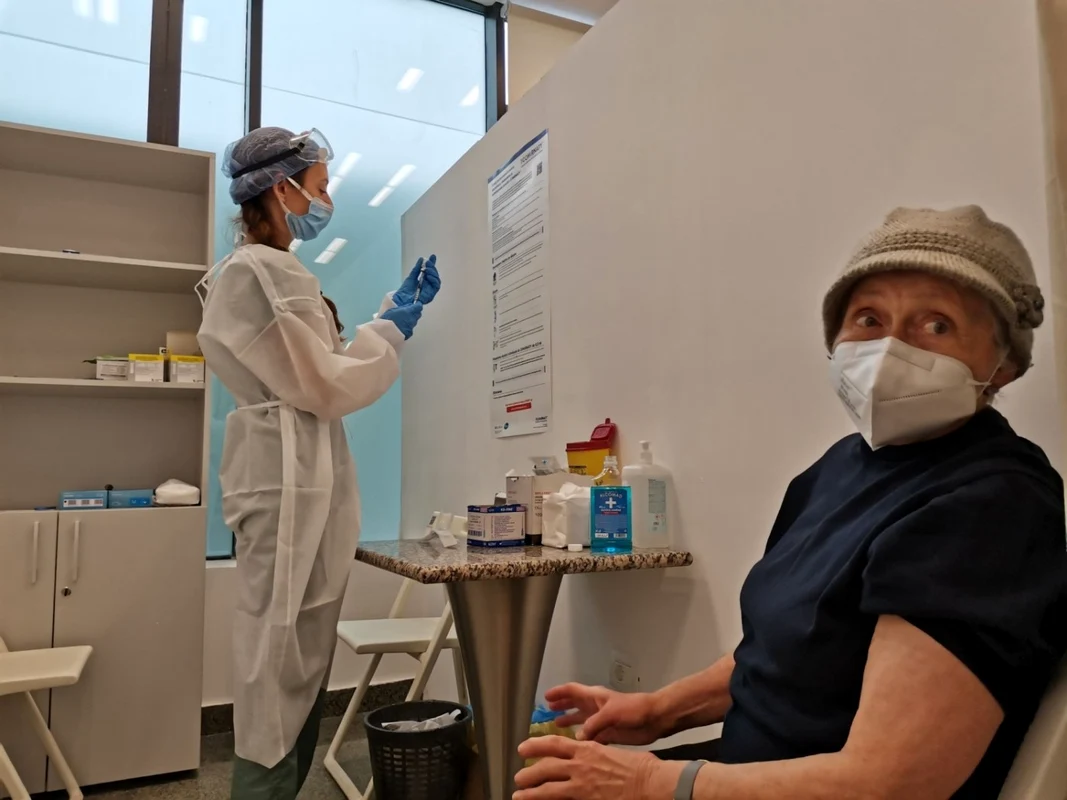 Centrul de vaccinare de la Iulius Mall din Timişoara