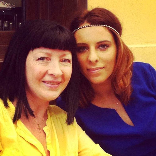 Neti Sandu, alături de nepoata sa Alice Kapelovies
