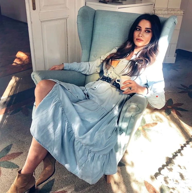 
    Lili Sandu este însărcinată în aproape 4 lunifoto: arhiva personală  