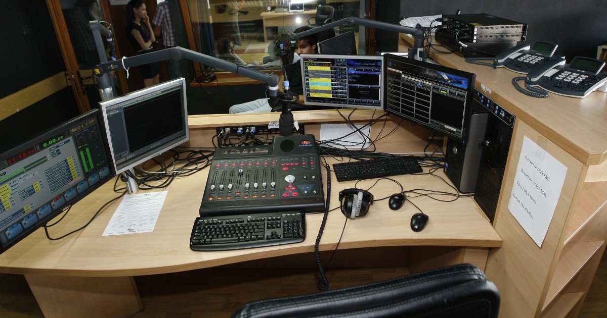 Ascultă Click FM!