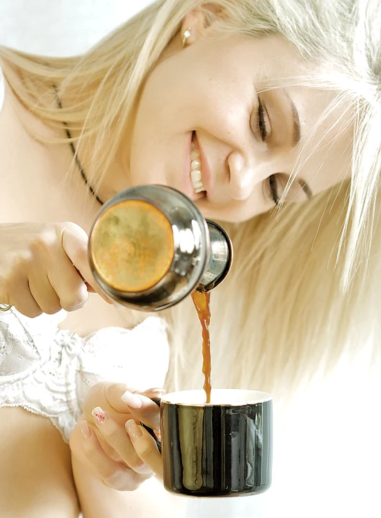 
    Folosiţi apă  proaspătă pentru o cafea bună  