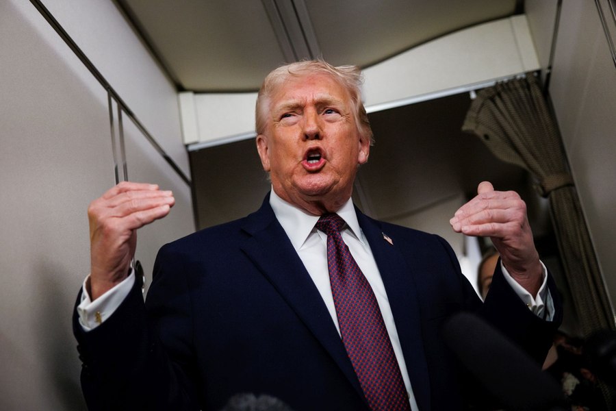 Trump este „complet nebun” și a distrus ordinea mondială, spune un fost premier din Spania. „Un prost căruia i se dă puterea își distruge poporul”