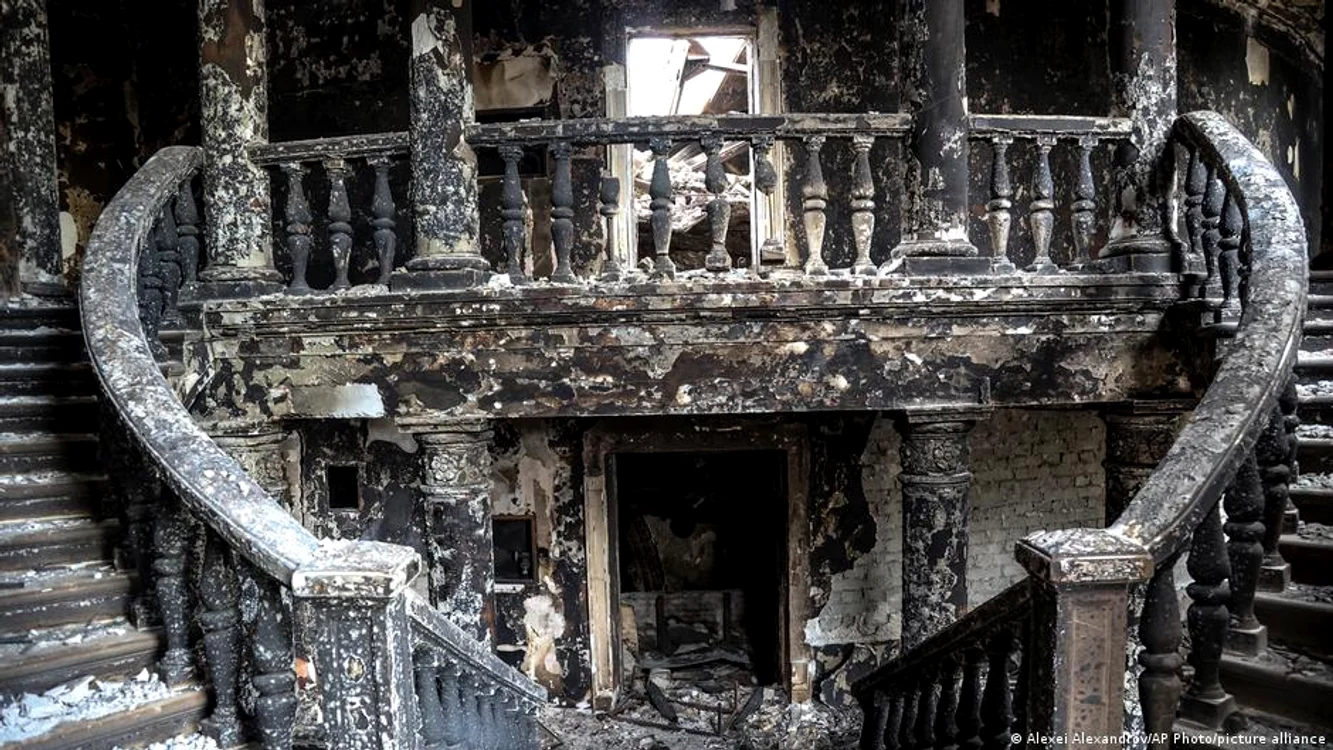 Teatrul din Mariupol, distrus de armata rusă