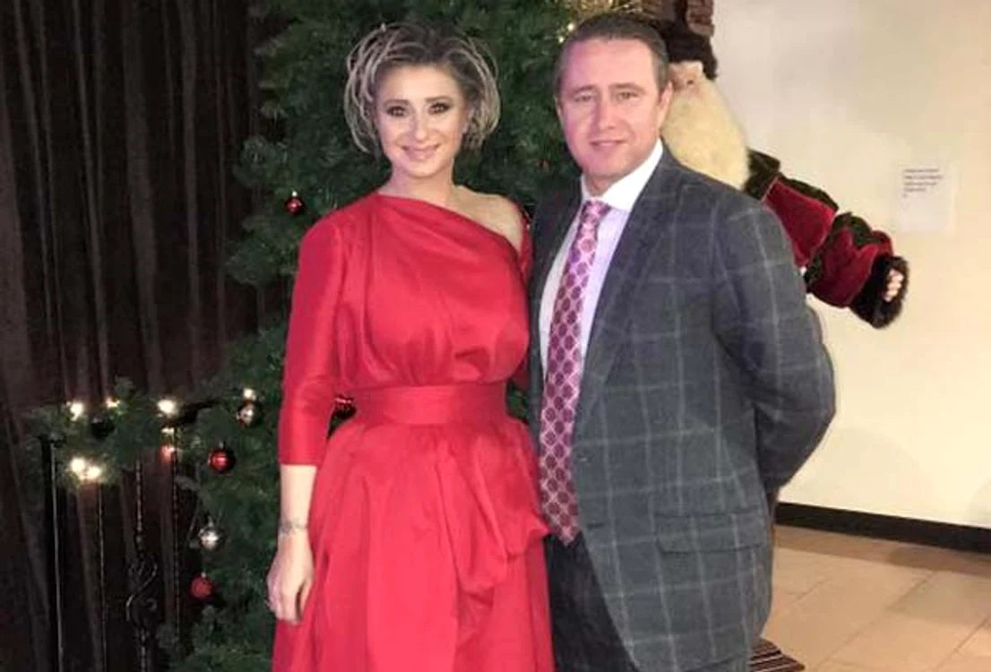 
    Anamaria Prodan, alături de soţul ei, Laurenţiu Reghecampffoto: arhiva personală  