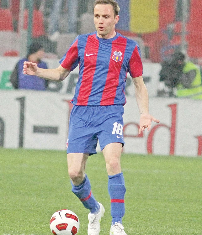 
    Martinovici are contract cu  Steaua încă doi ani  