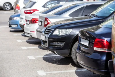 istock masini parcate parcare jpg