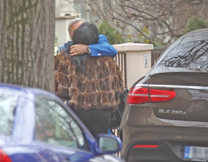 Săgetat de Cupidon, Nasty a sărutat-o cu foc pe bruneta lui