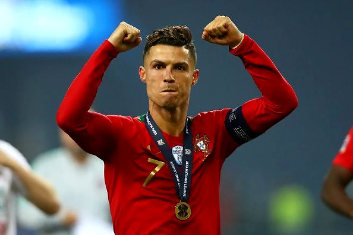 Cristiano Ronaldo a câştigat ultima ediţie a Campionatului European alături de naţionala Portugaliei